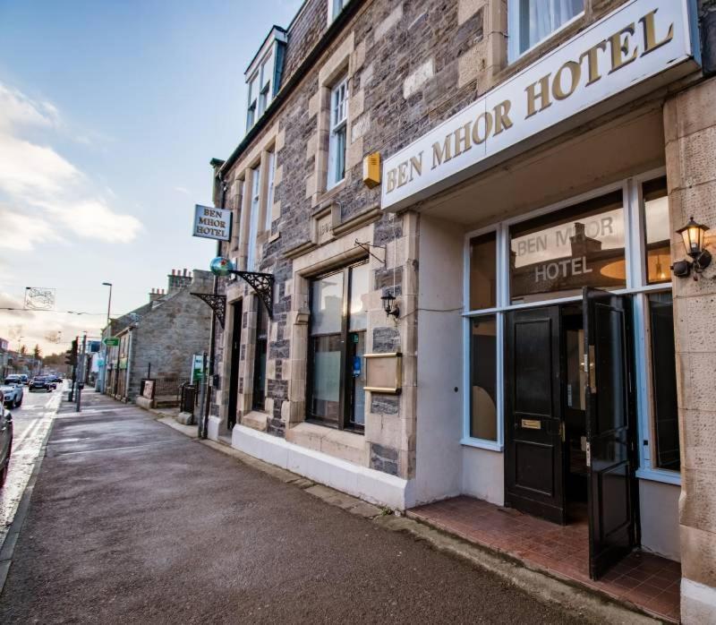 The Ben Mhor Hotel, Bar & Restaurant Grantown-on-Spey Buitenkant foto